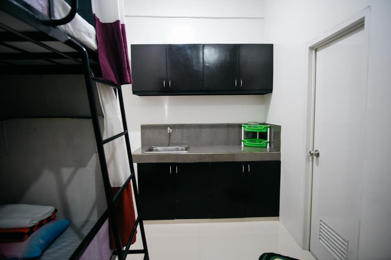 ホテル Sleepadz - Capsule Beds Dormitel In Magsaysay Ave Naga エクステリア 写真
