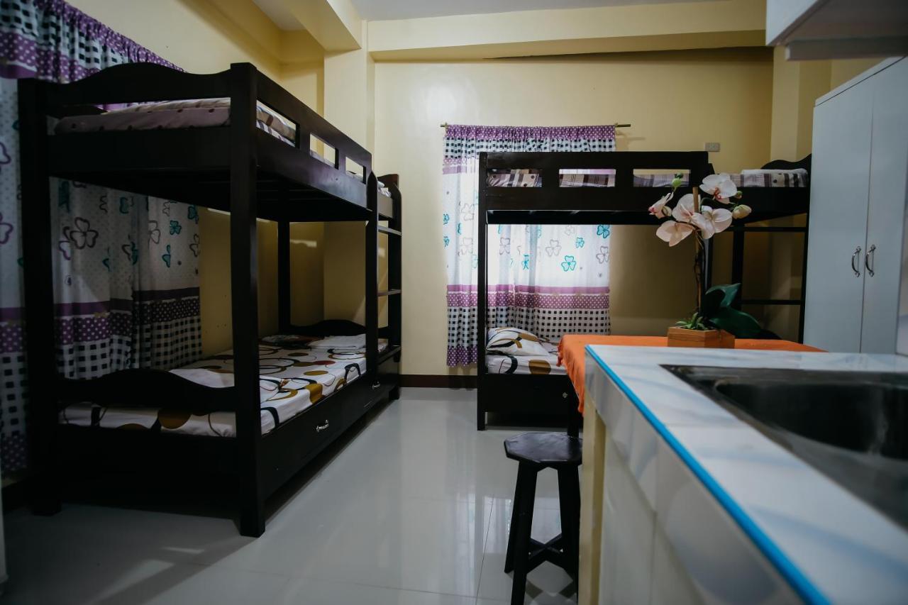 ホテル Sleepadz - Capsule Beds Dormitel In Magsaysay Ave Naga エクステリア 写真